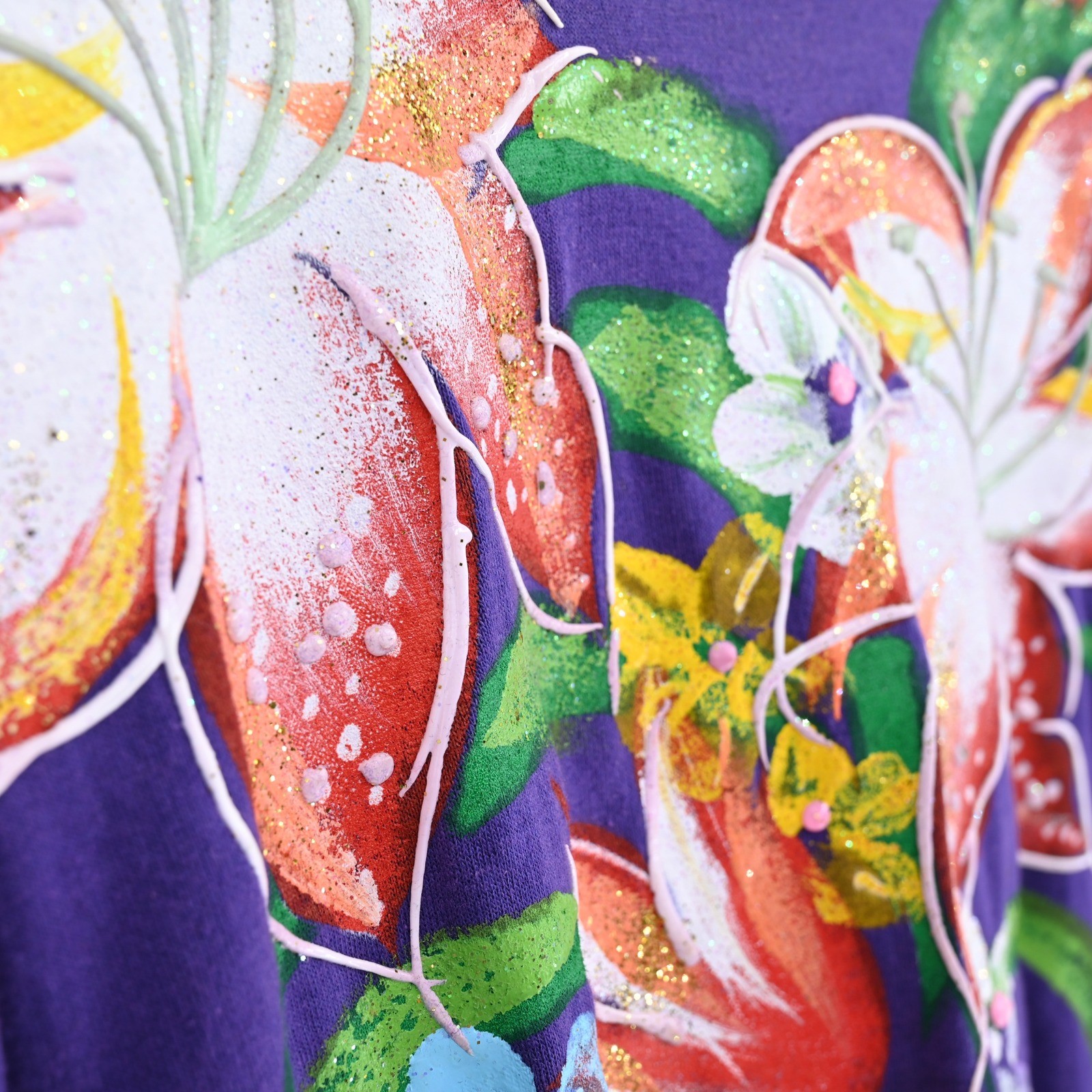 VTG Focus Puff Paint Hand Painted Floral Purple Shirt Womens One Size 90s USA