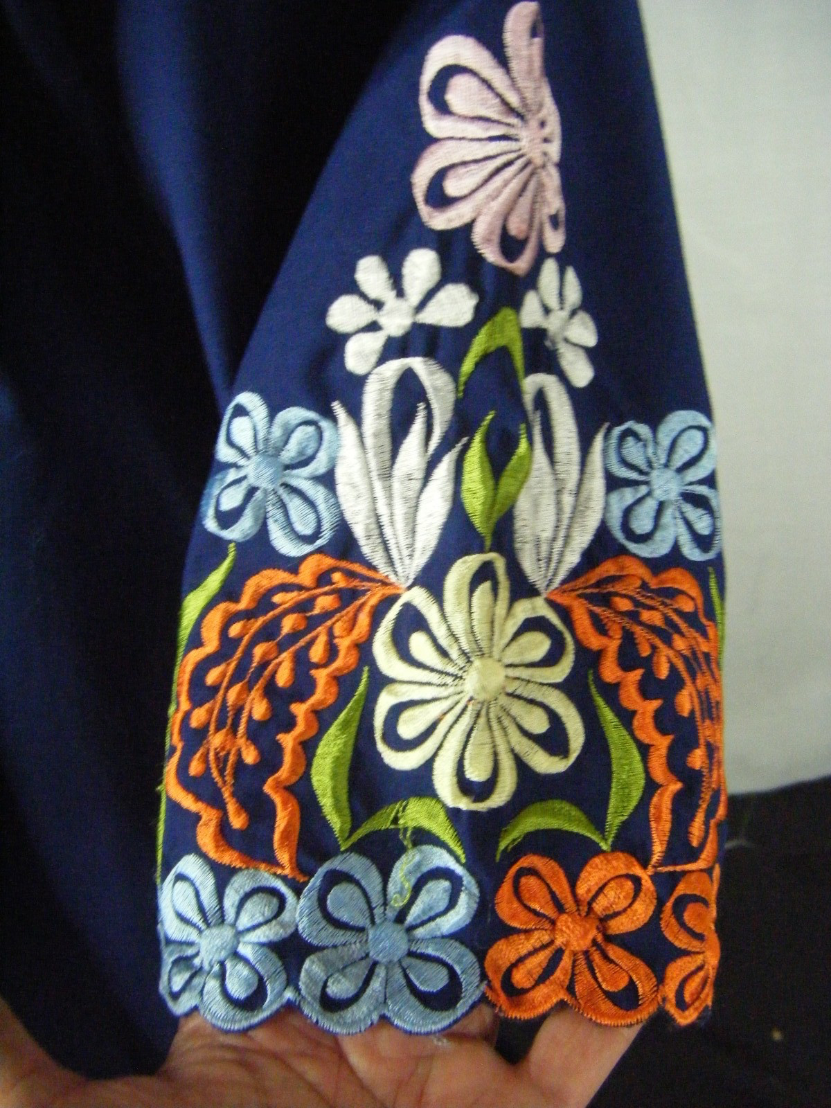 LEANDRA CROCHET Vtg 70s Navy Multi Color Floral Embroidery Dress-Bust 45/M