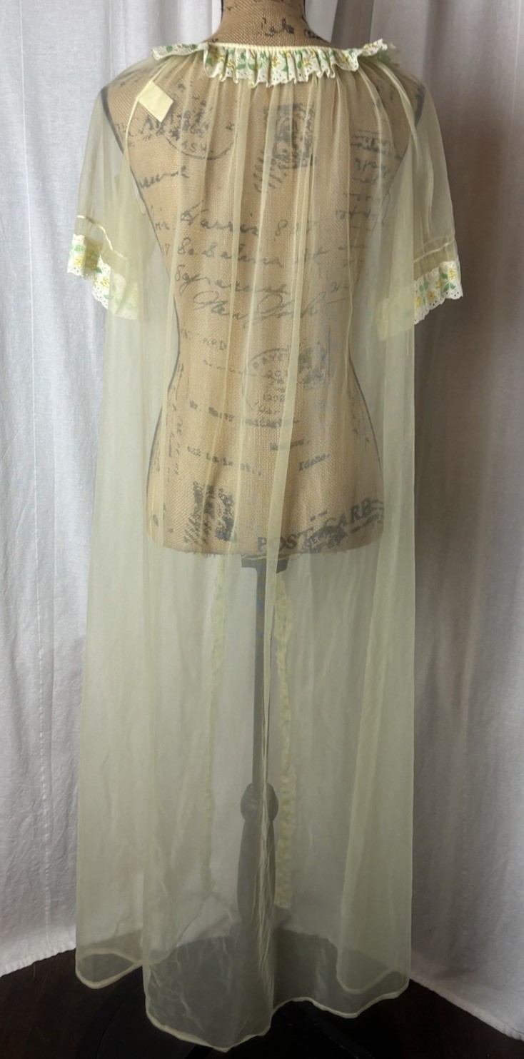 Vintage Mistra Nylon Peignor Robe Yellow Medium Green Floral Lace Tie Front
