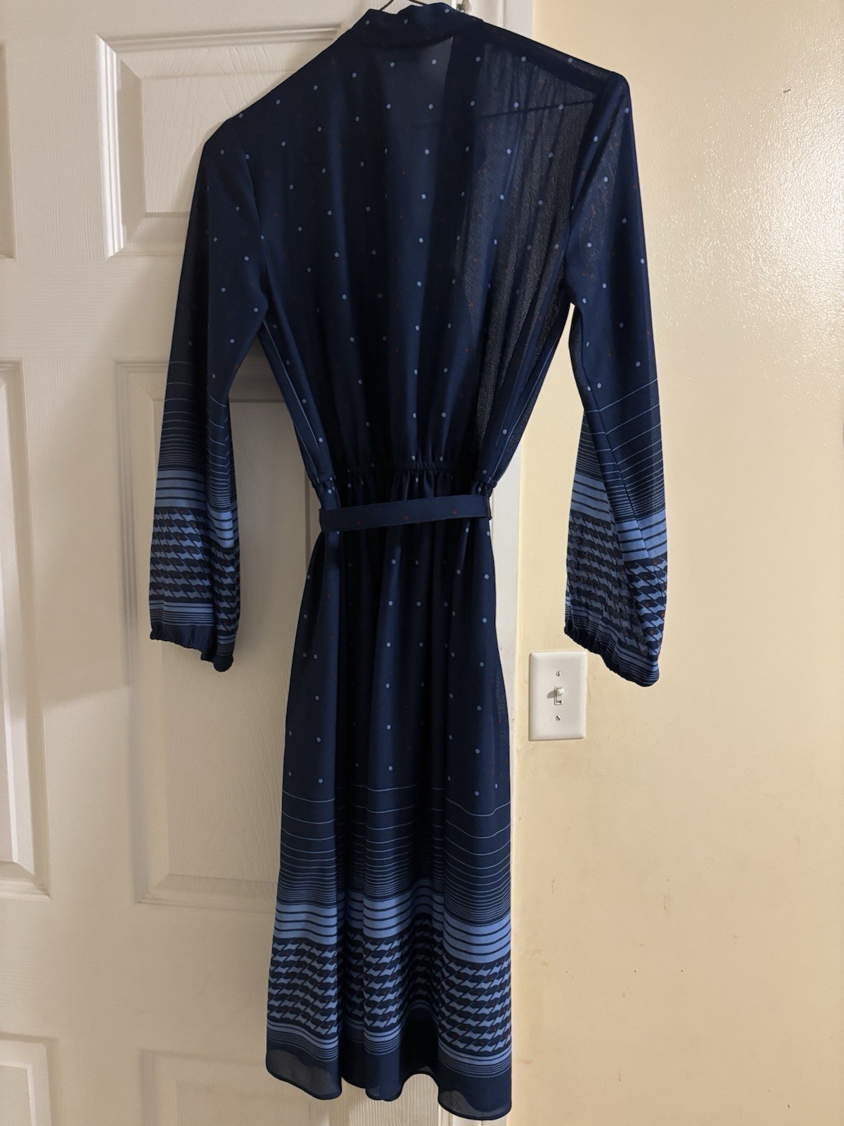 Mavinette Vintage navy blue, beautiful dress- size medium