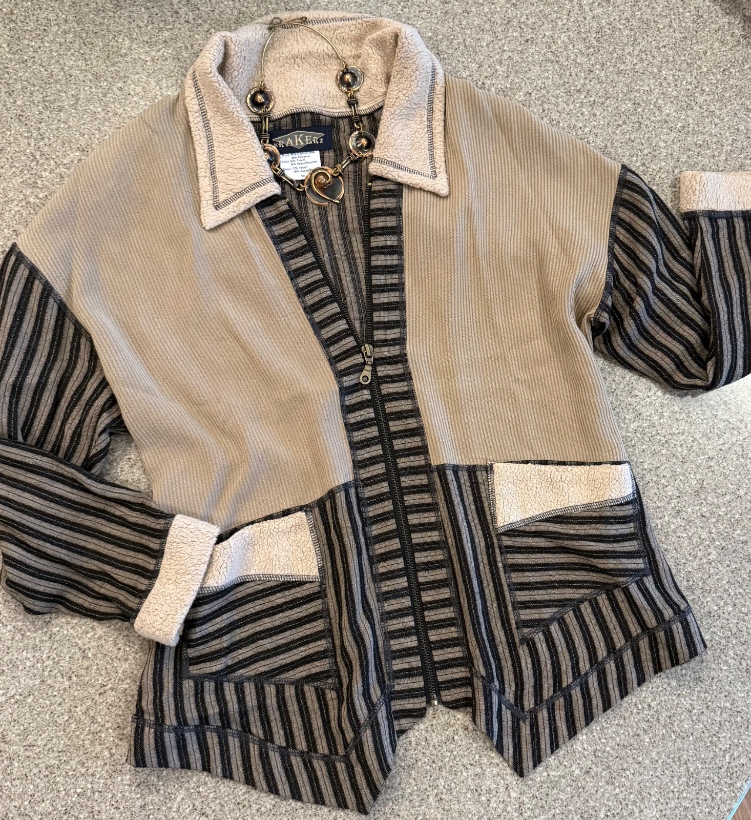 Vtg KRAKERZ Canada Full Zip Jacket Sweater Plush Collar/Cuffs Pockets Sz M