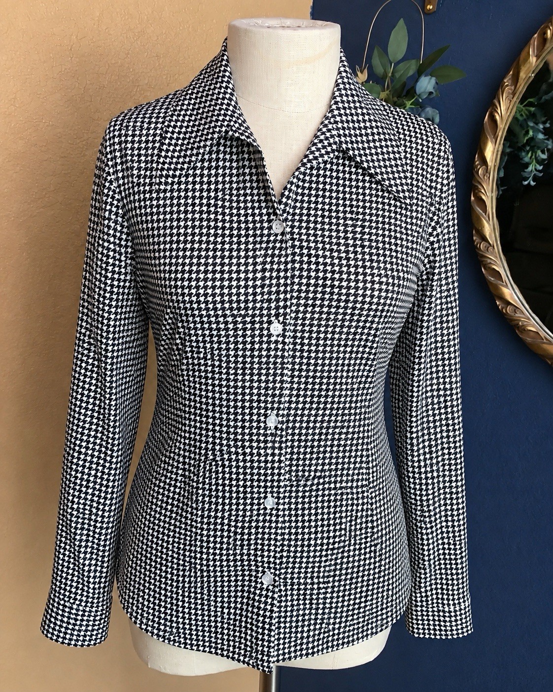B6 80s Black White Houndstooth Button Front Blouse Long Sleeve Collared MEDIUM