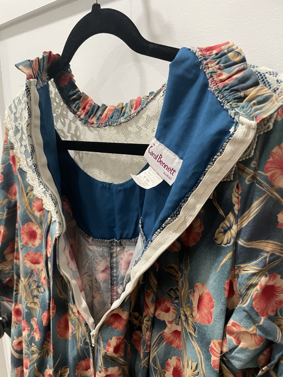 Carol Bennett vintage mu’umu’u