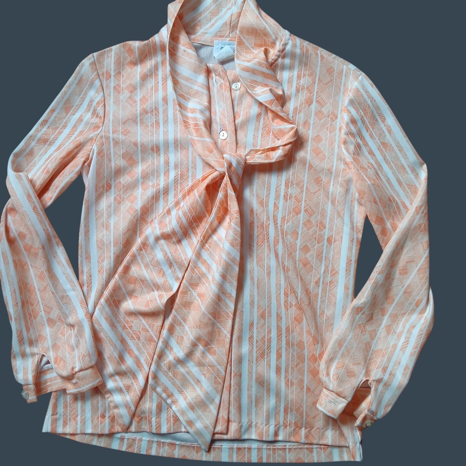 True Vintage Women’s Secretary Blouse Medium 1970s Tie Top sz 10 Pink Geometric