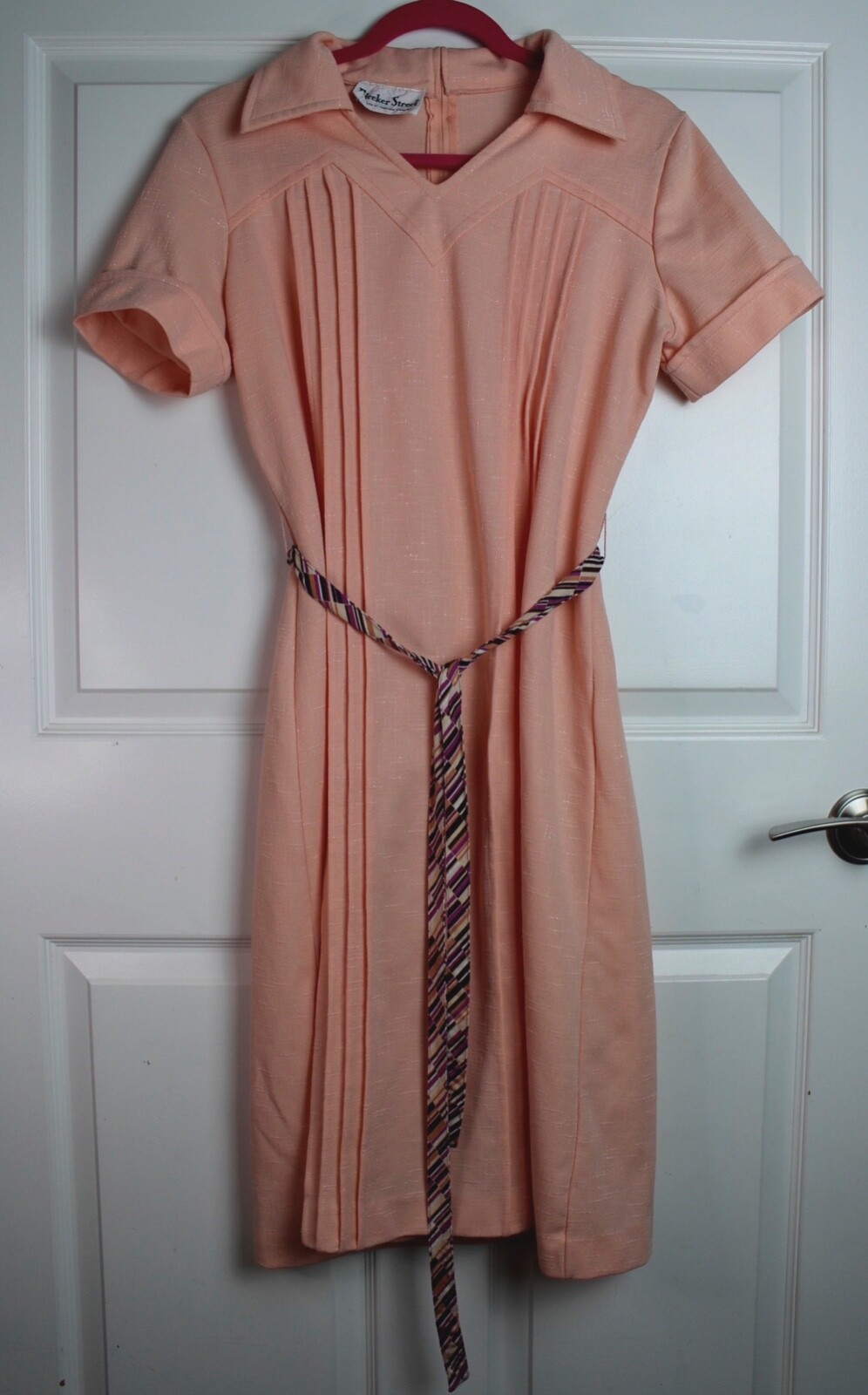 VTG 60s Mod Bleeker Street Peach Textured Fabric Shift Dress Belted Size M/L
