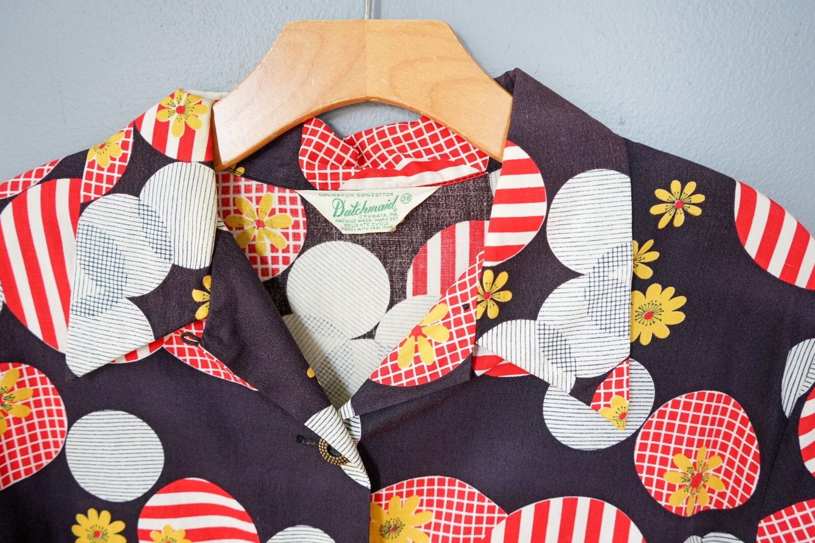 Dutchmaid Vintage 70s Daisy Polkadot Women Button Shirt Size 38 Retro Hippie
