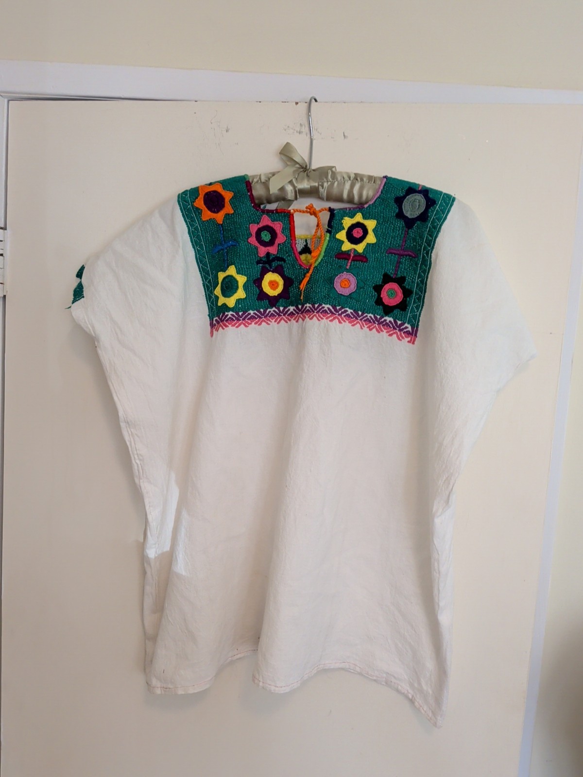 Vintage Mexican Folk Art Hand Woven Embroidered Top L