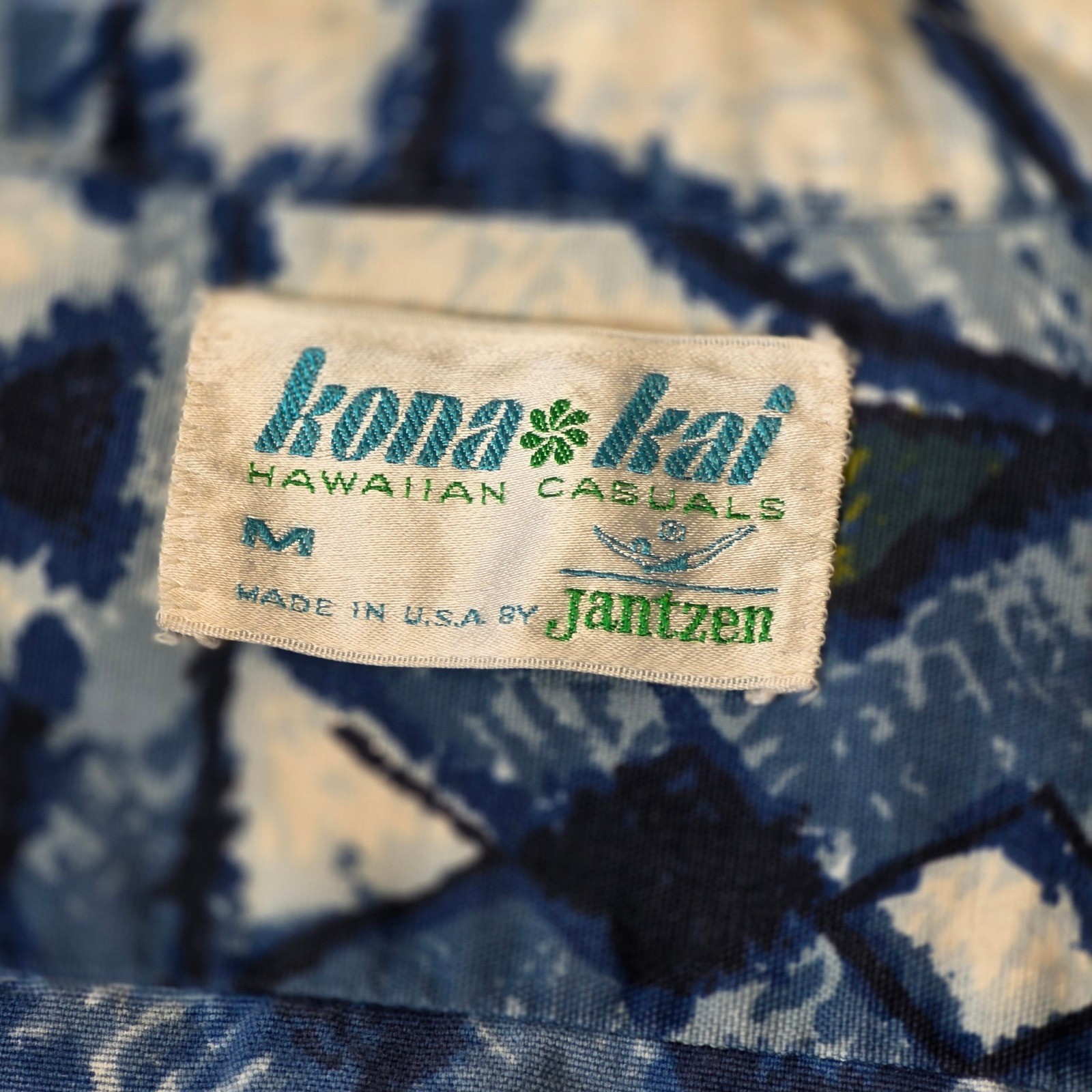 Vintage Kona Kai Jantzen Hawaiian Shirt Blue Geometric Abstract MCM 1960s 70s M