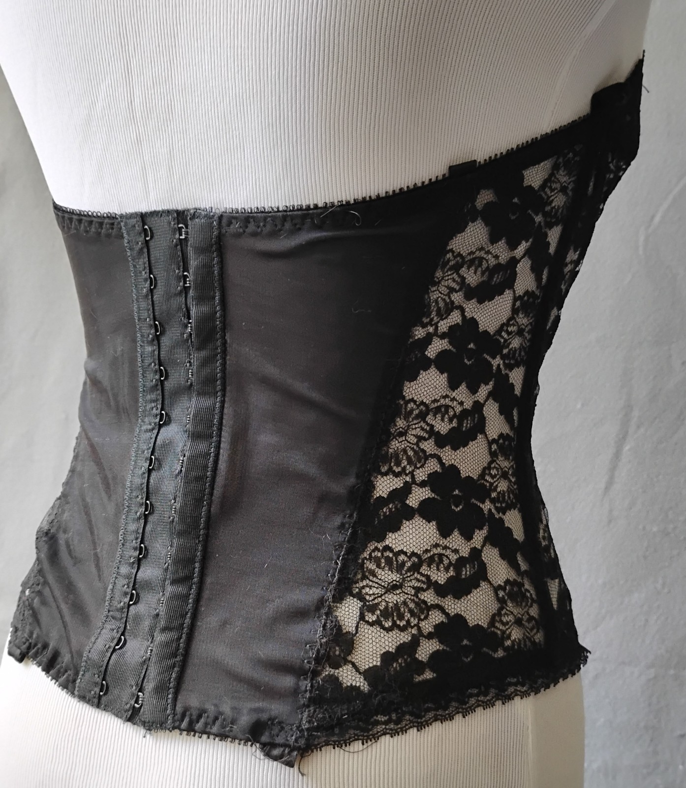 Vtg Dolores Promise by Poirette Black Lace Bustier Top Boned sz 34 USA Union