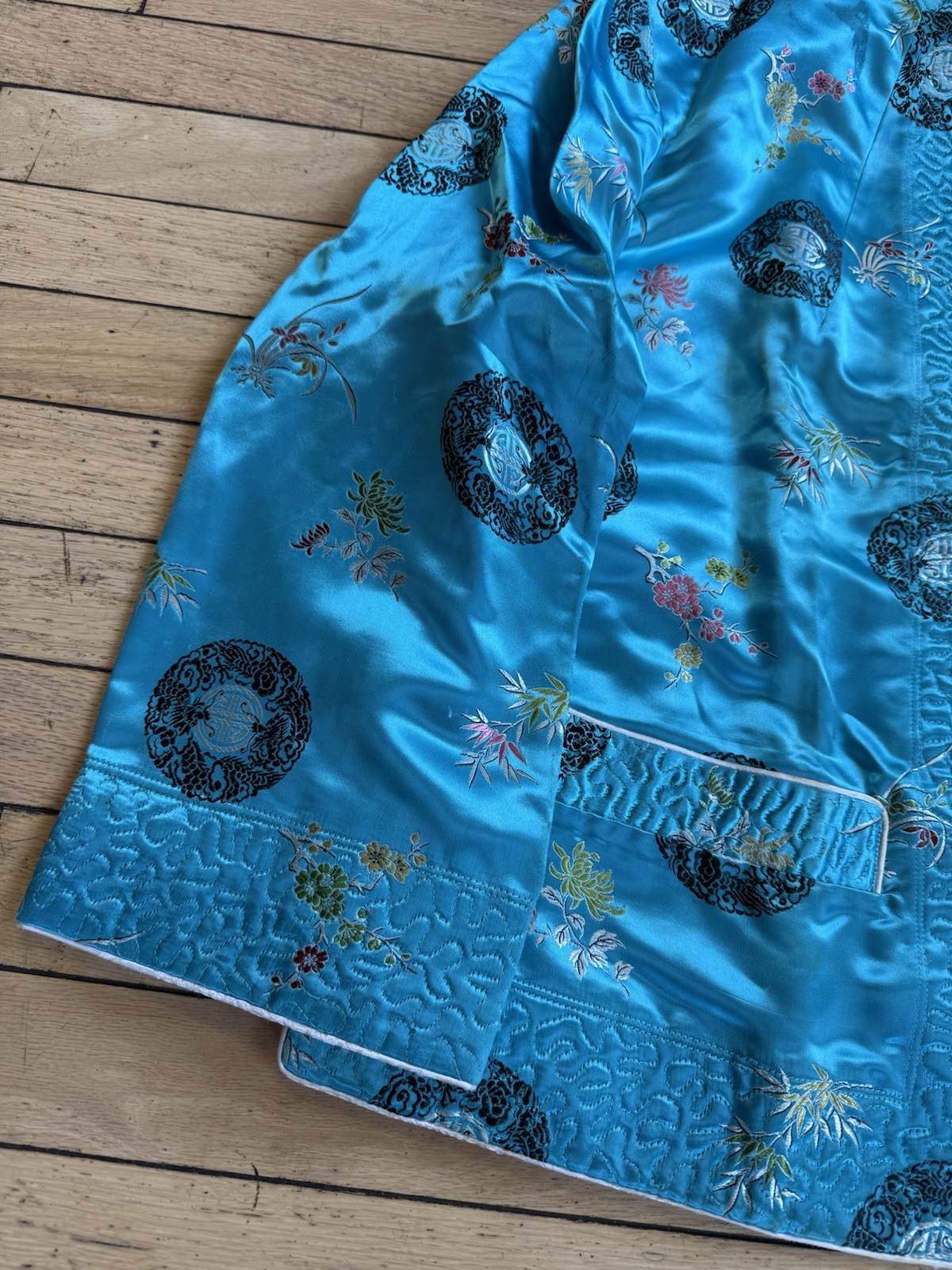 Vintage 60s 70s Silk Rayon Embroidered Kimono Shirt Jacket M/L Chinese Reverse