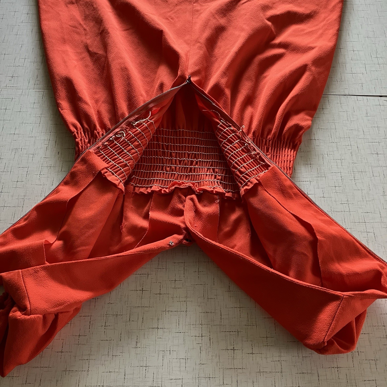 Vtg 60’s Short Red Dress Puff Sleeve Gathered Bodice Back Zipper sz s/m