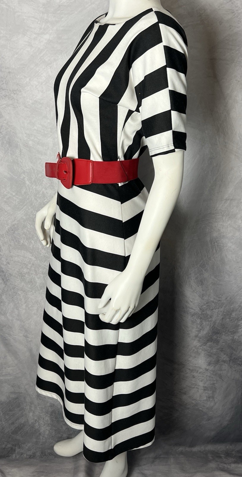 Vintage late 1980s-1990s Jody California Back White Striped Midi Dress Red Belt