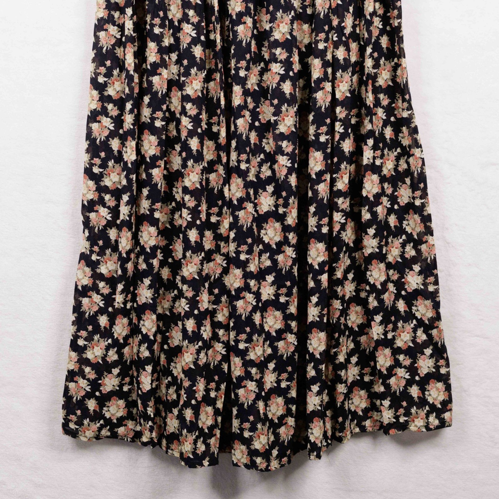 BONJOUR Vtg 90s Floral Bouquet Gathered Maxi Skirt Dark Romantic Cottagecore M
