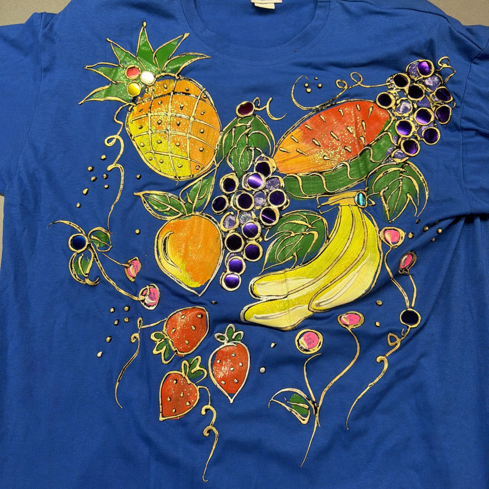 Vintage 90s Puff Paint Fashion Fruit T-Shirt Blue Painted Jewels Shoulder Pads