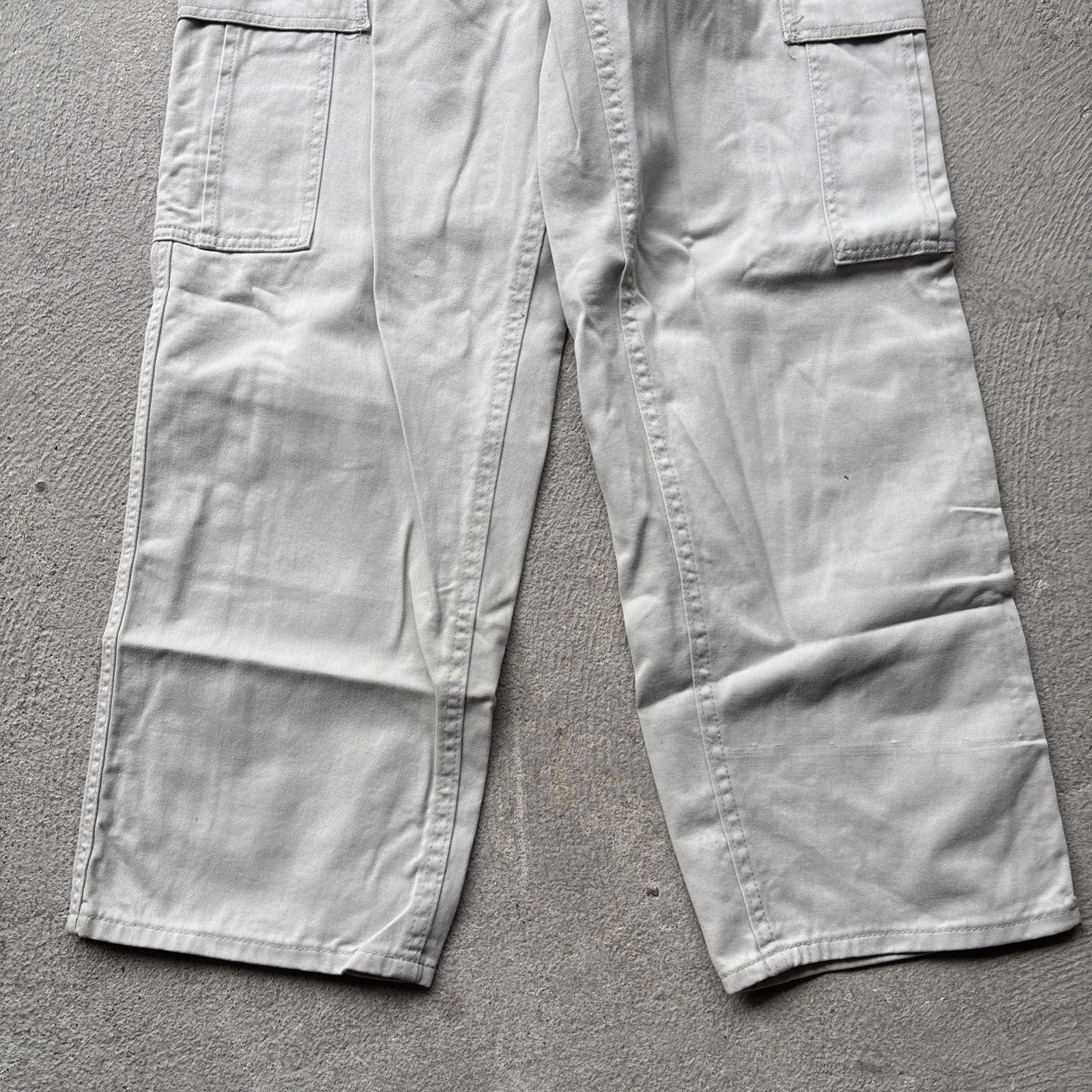 Vintage 90s LEE Cargo Pants Wide Relaxed Khaki Tan Beige USA Juniors 7 S