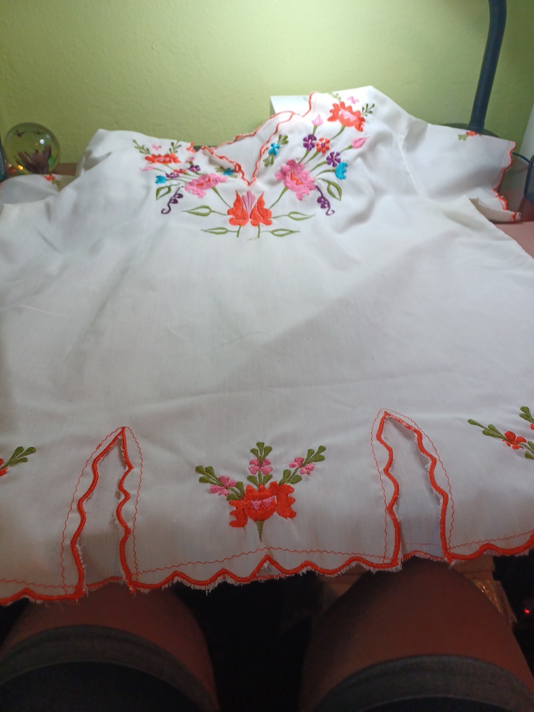 Sweet Vintage Embroidered Lightweight Mexican Womans Top