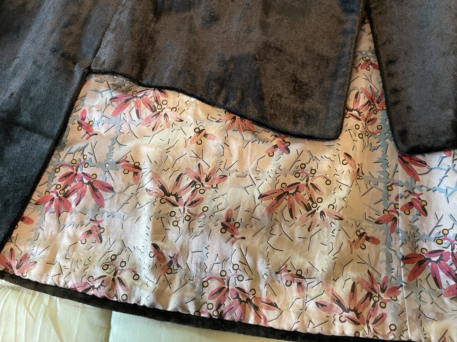 VTG 1930s Velvet Opera Cape Cloak Art Deco Floral Rayon Satin Lining &Belt Black