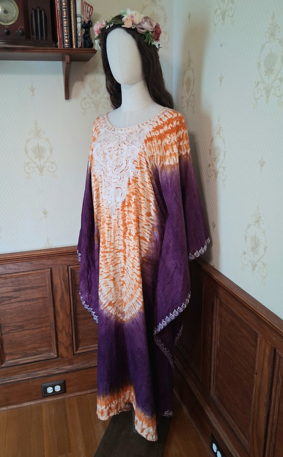 Vintage 1970s Handmade Purple Orange Embroidered Tie-Dye Bohemian Hippie Caftan