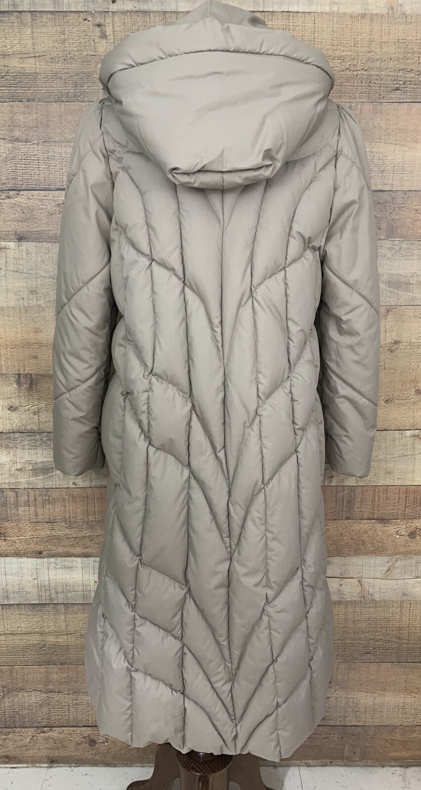 Vintage 1980’s Foxland Lanson Quilted Down Filled Coat Size Large Hooded