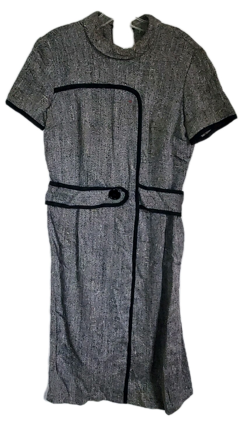 Vintage 1960s Carillon Mod Multicolor Dress Size 12