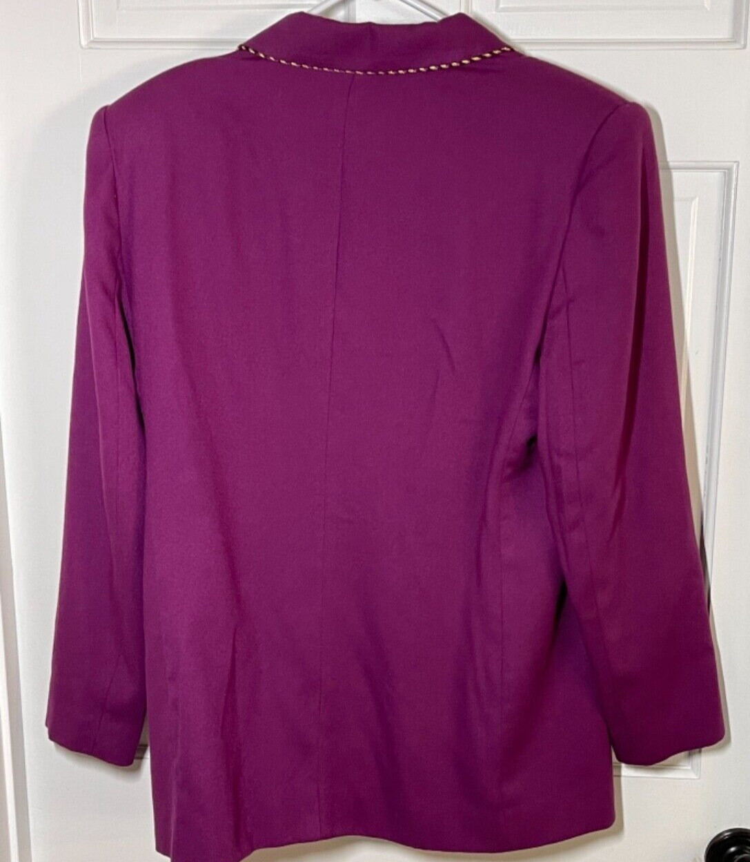 VINTAGE JO HARDIN BLAZER MAGENTA WITH GOLD TRIM SIZE 12 EUC