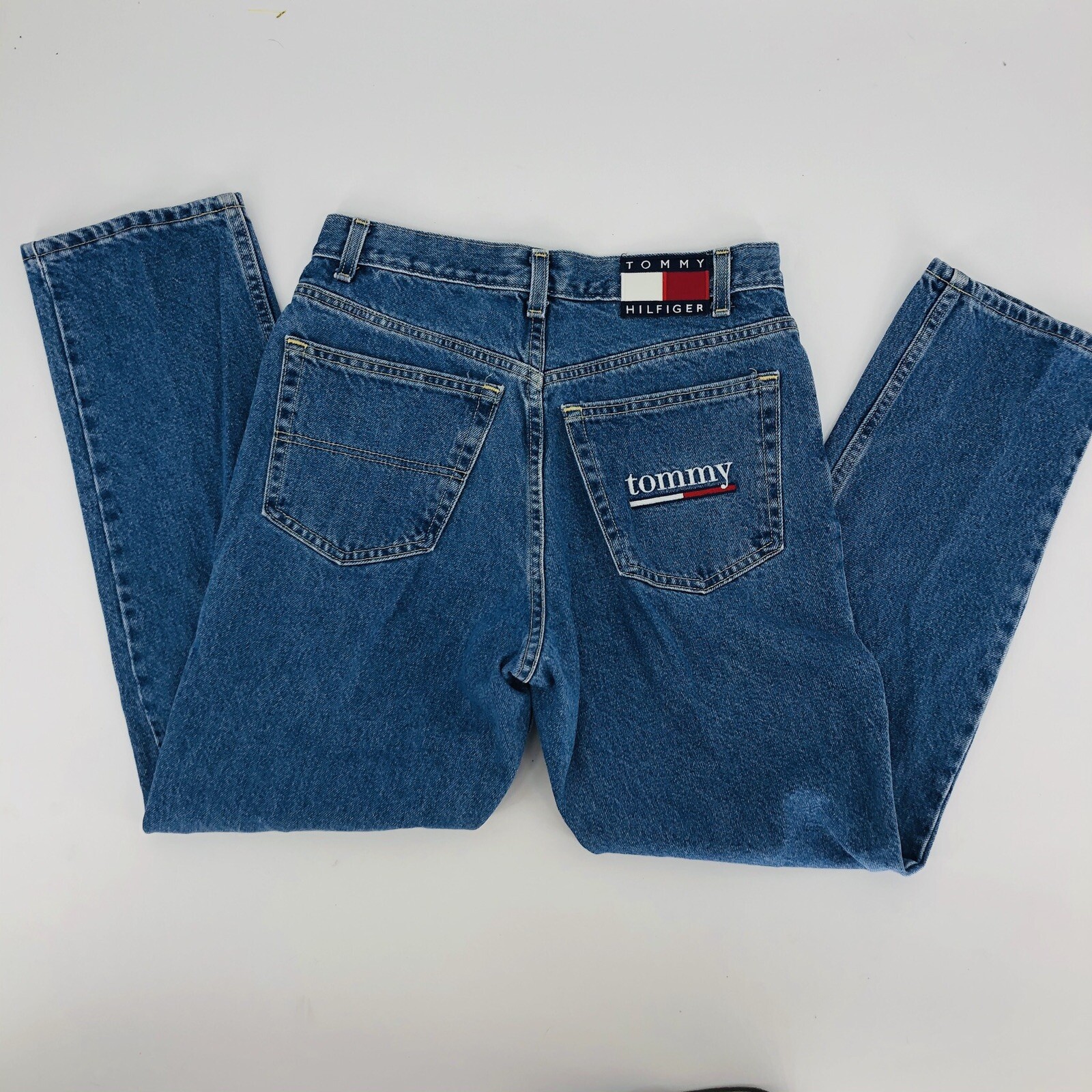 Vintage Tommy Hilfiger Classic Jean Size 9/28 100% Cotton Mom jean High Rise USA