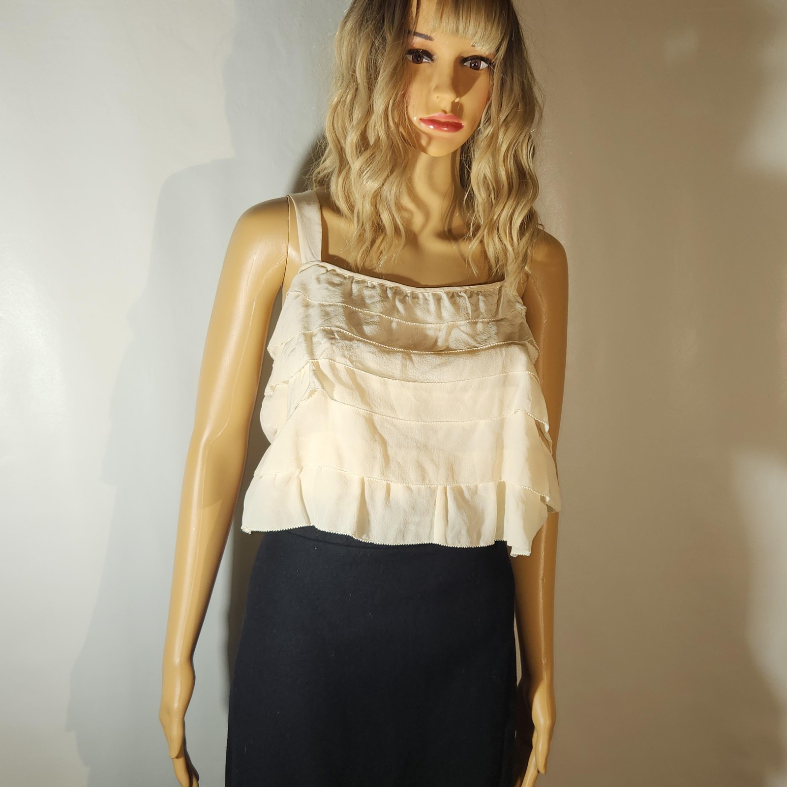HALOGEN WHITE CREAM RUFFLE TANK TOP SHEEP MULTI USE TOP SIZE LARGE ROMANTIC