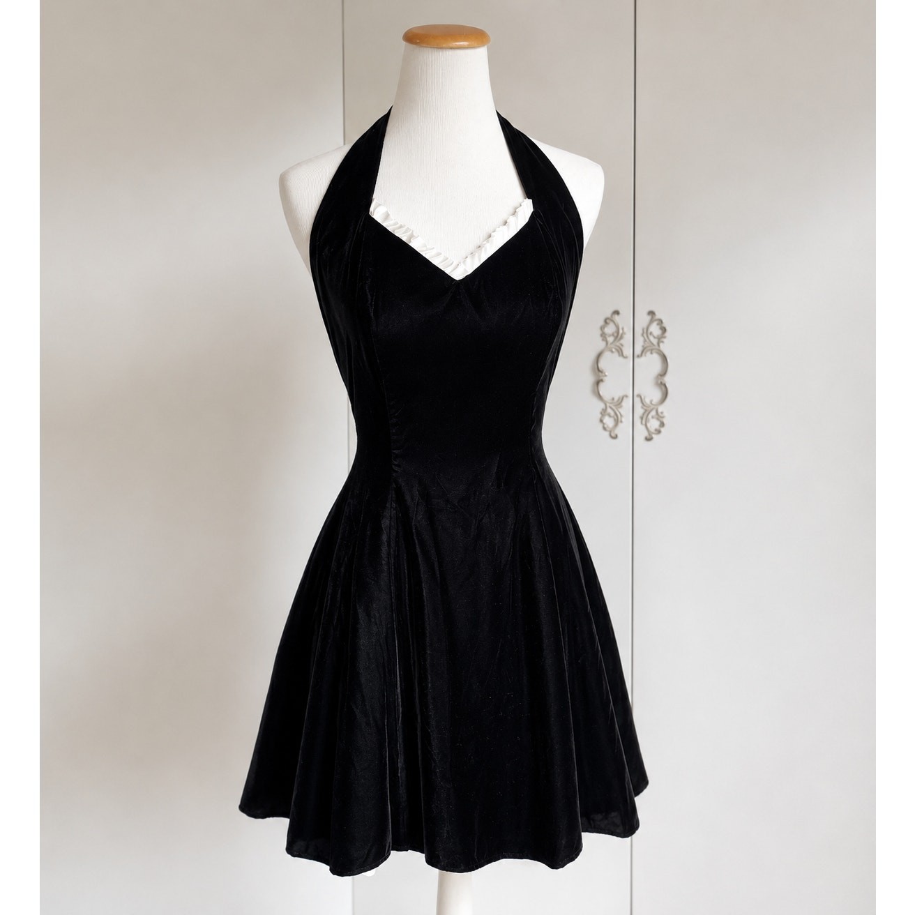 Vintage 90s Womens Party Dress Black Size 2 Halter Goth Formal Prom Whimsy USA