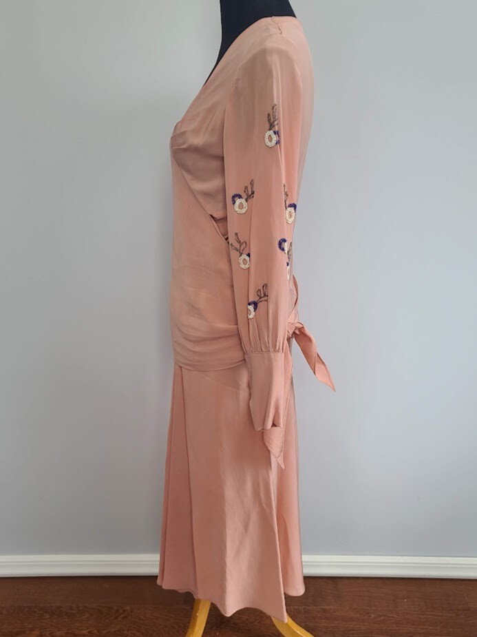 Vintage 1940s Pink Dress Beading on Sleeves Interesting Construction Adjustable