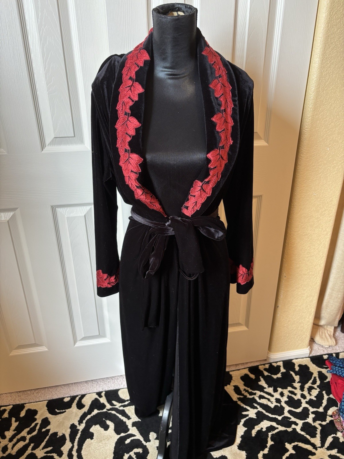 Diamond Tea Vintage Robe Long Black Velvet with Red Floral Design