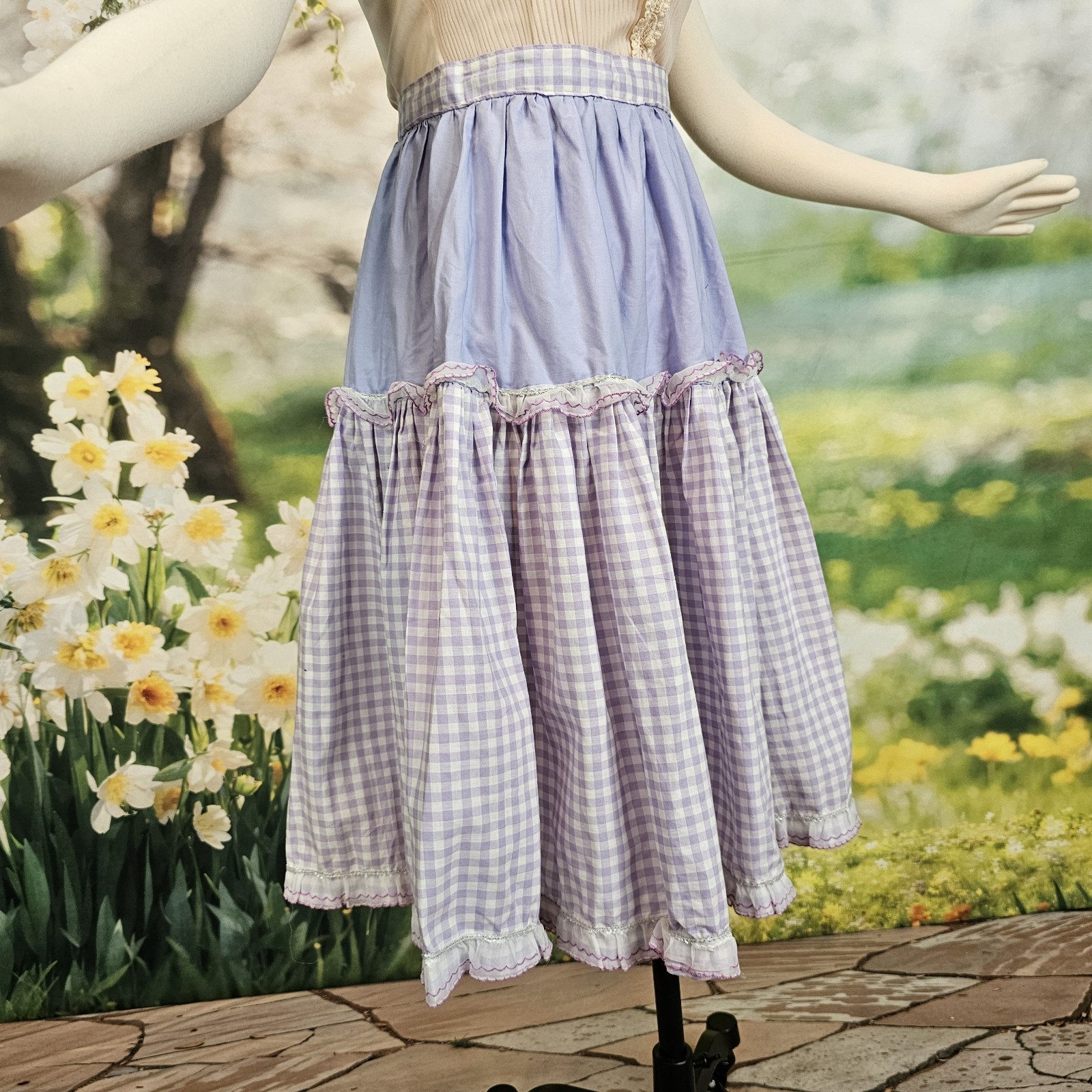 Vintage 1940s 50s Skirt Lilac Purple Gingam Scalloped Lace Ruffle Tiered Picnic