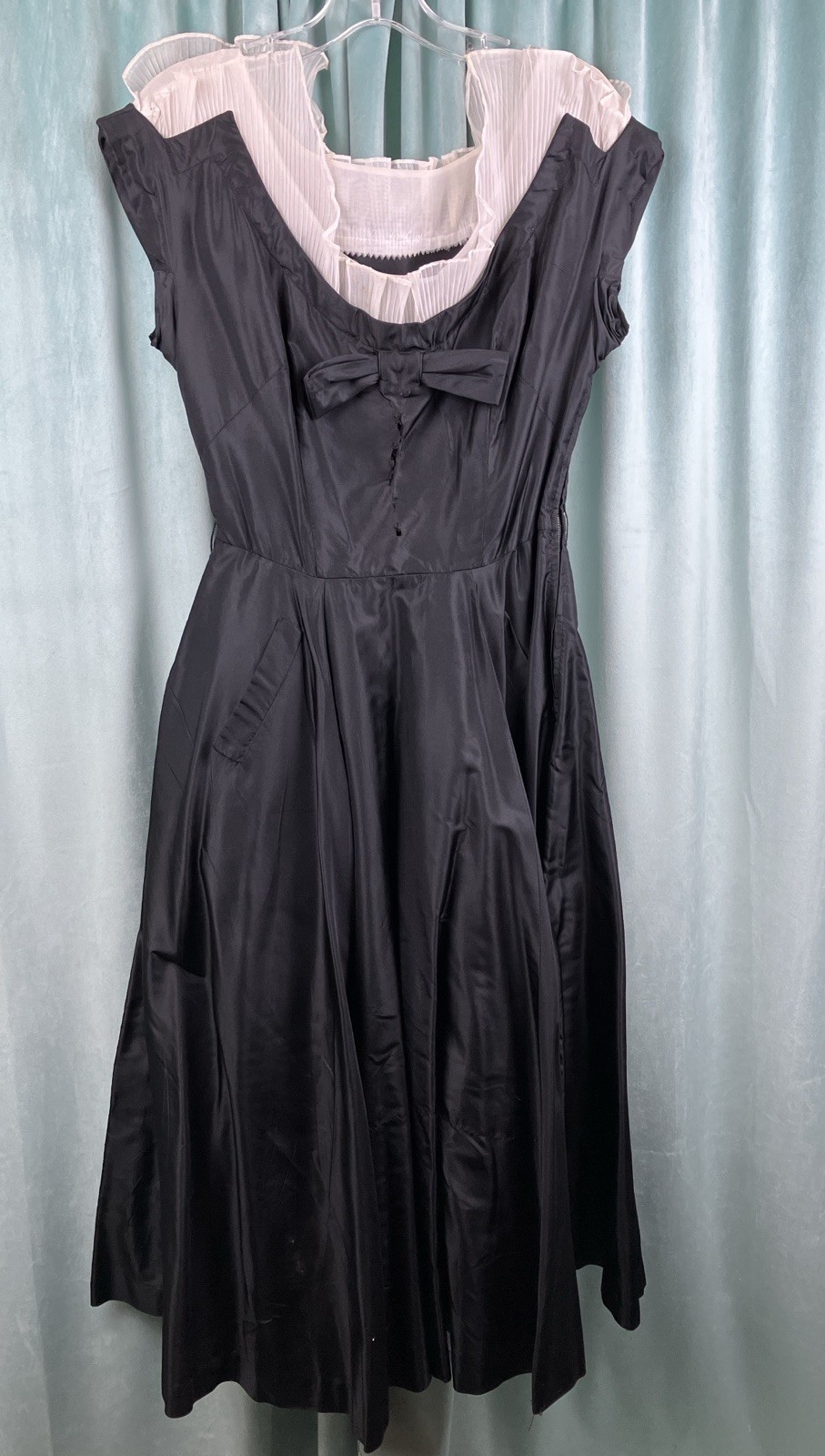 FAB style To Copy 50s Stand Collar Crystal Pleat Dress NYC label
