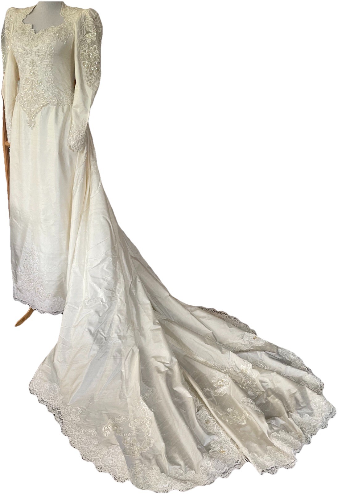 Vtg 80s Embellished Wedding Gown Sz 6 Ivory Floral Embroidery Removable Train