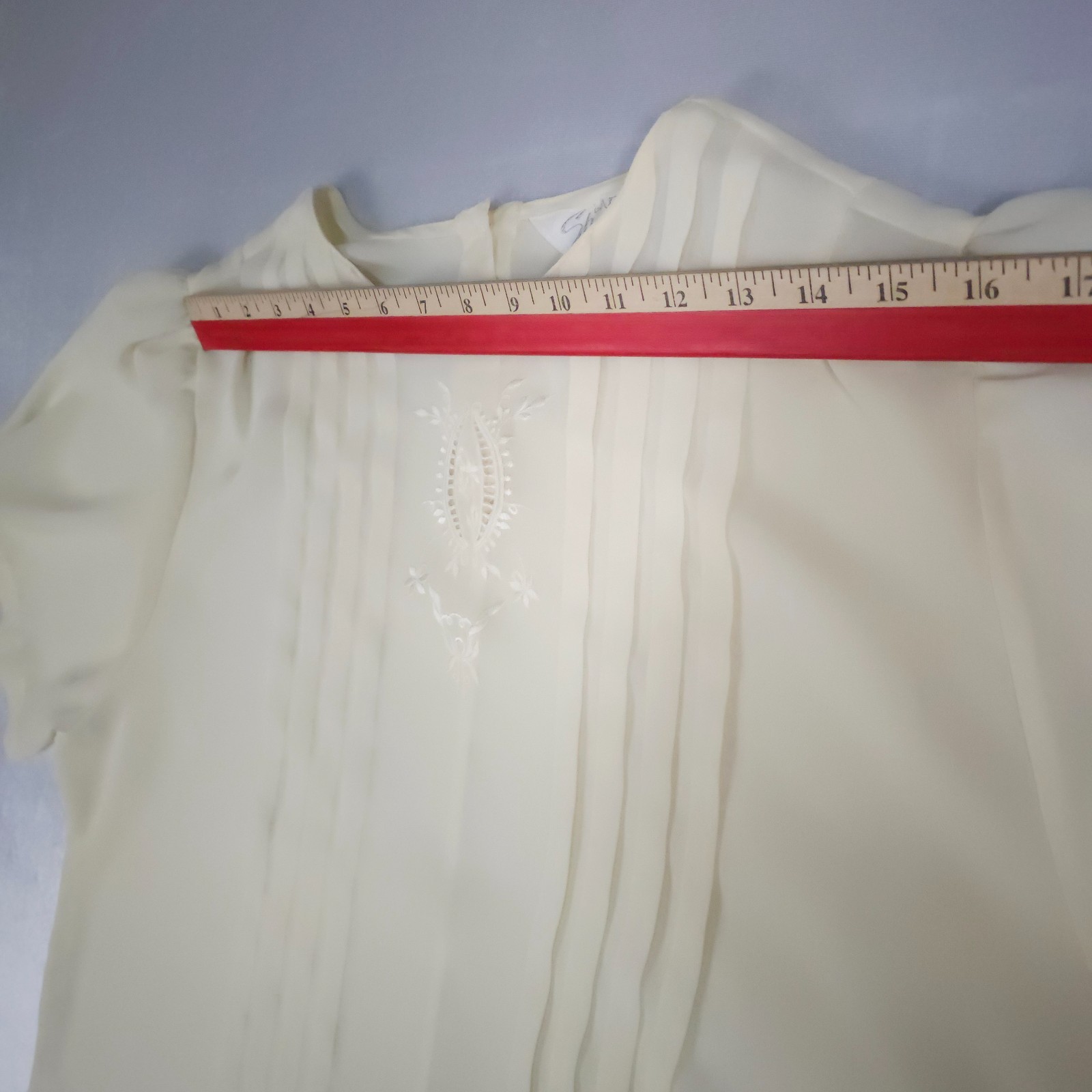 VTG 70s Off White Blouse Philippines Embroidered Poetcore Cottagecore XL 24 PTP
