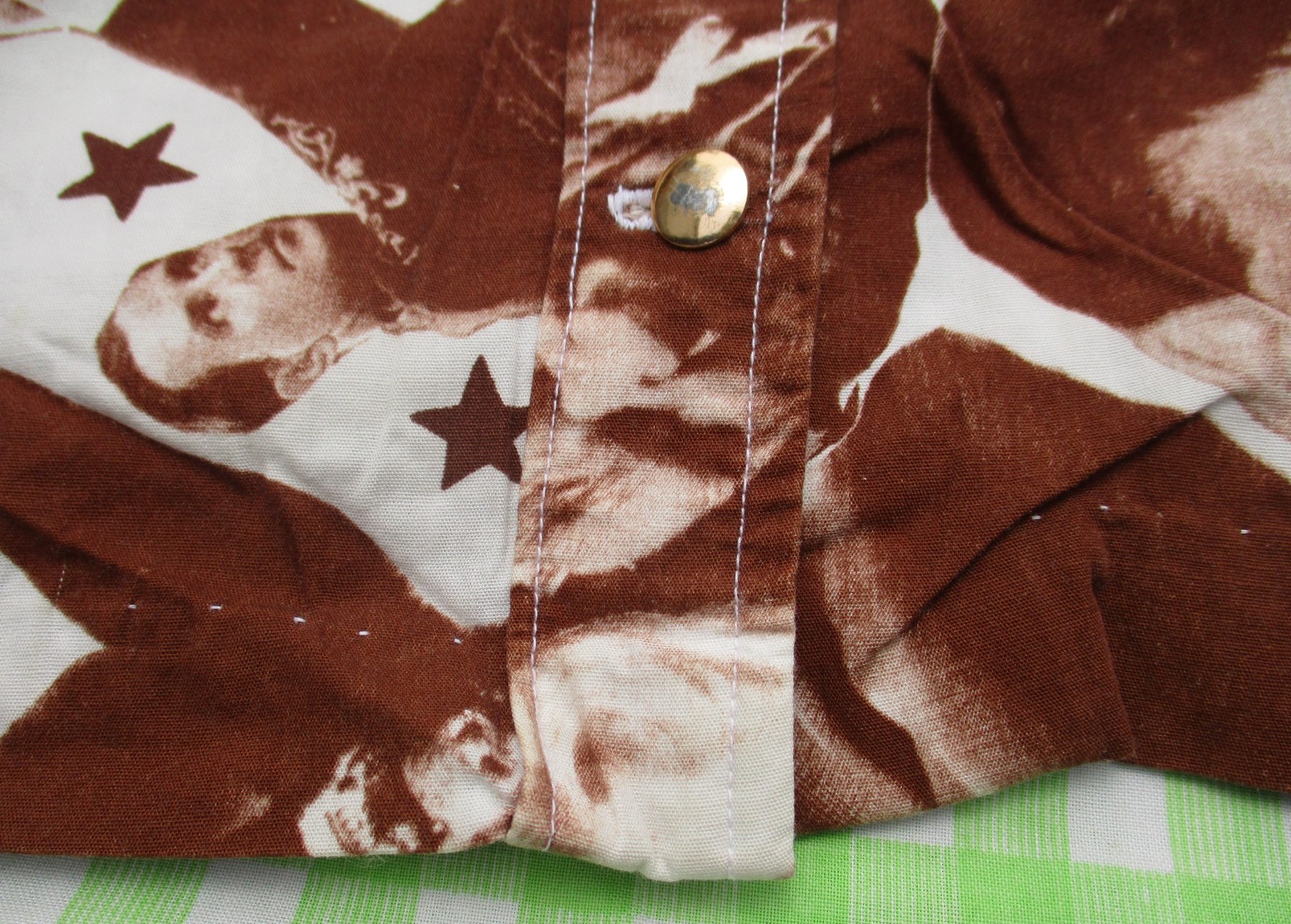 Vintage 70s Novelty Hollywood Movie Star All Over Photo Print Homemade Shirt S/M