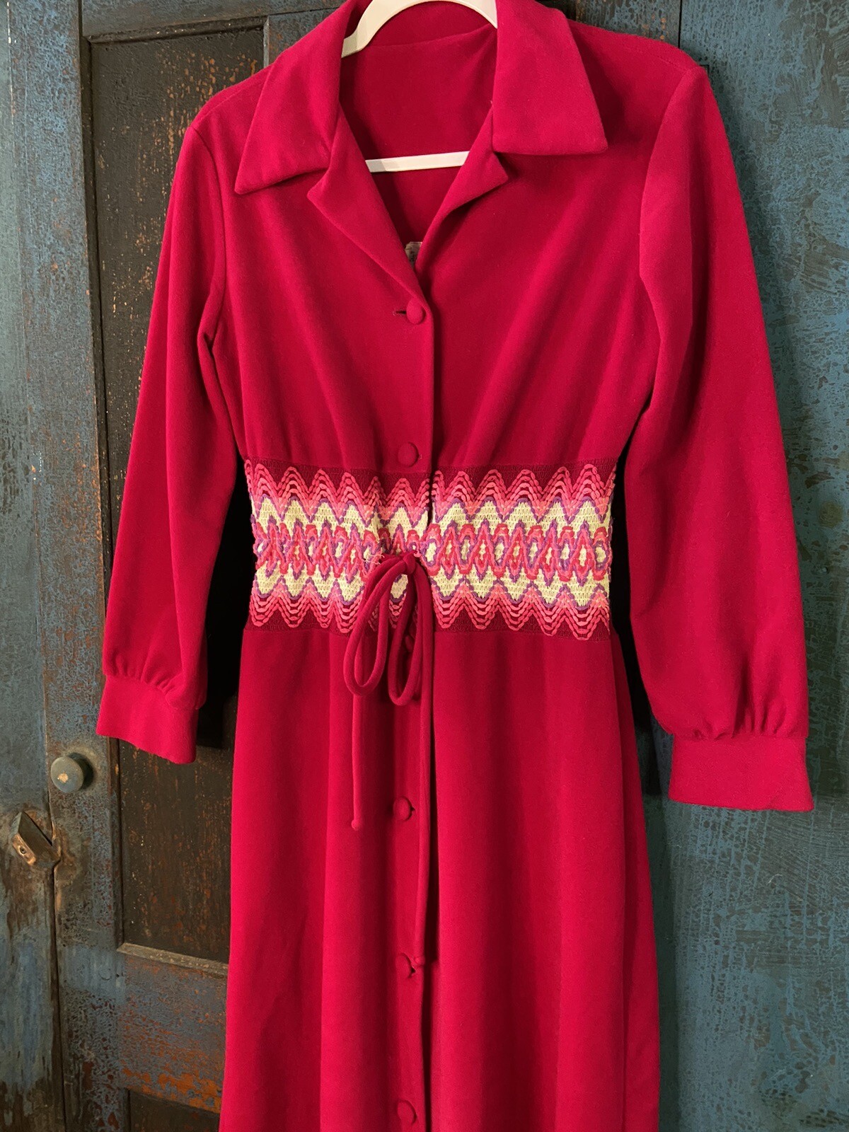 Vintage 1970’s At Home Wear for Van Raalte Button Robe Flame Stitch Boho Hippie