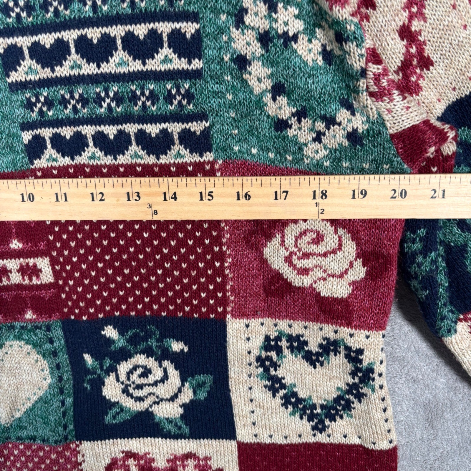 Classic Elements Vintage 90s Patchwork Heart Rose Knit Sweater Petite Large USA