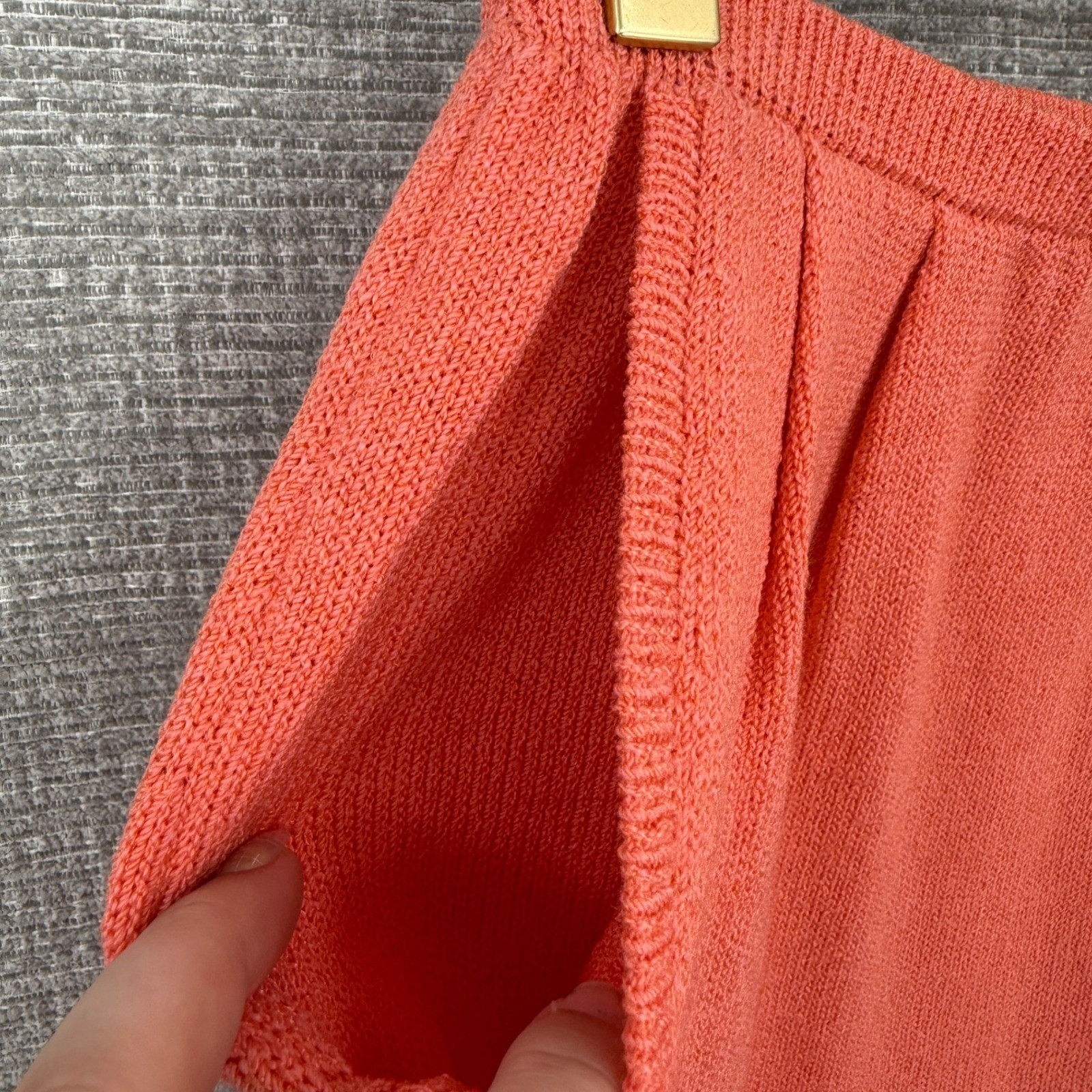 Vintage Don Sayres for Wellmore Skirt Suit Women 6 Salmon Pink Wool Knit Vintage