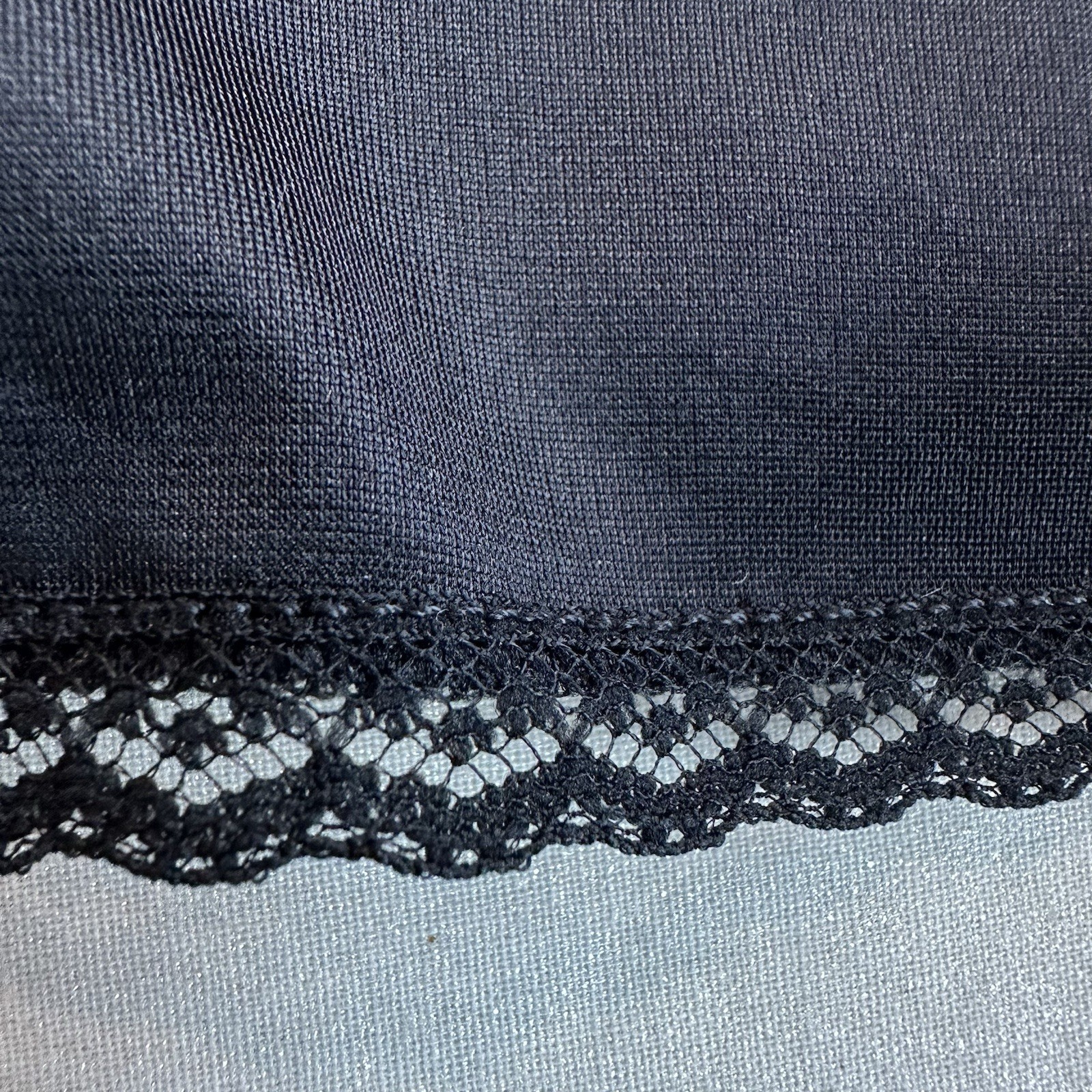 Vintage 90s Y2K Vanity Fair Black Nylon Lace Trim Camisole Made in USA Sz Medium