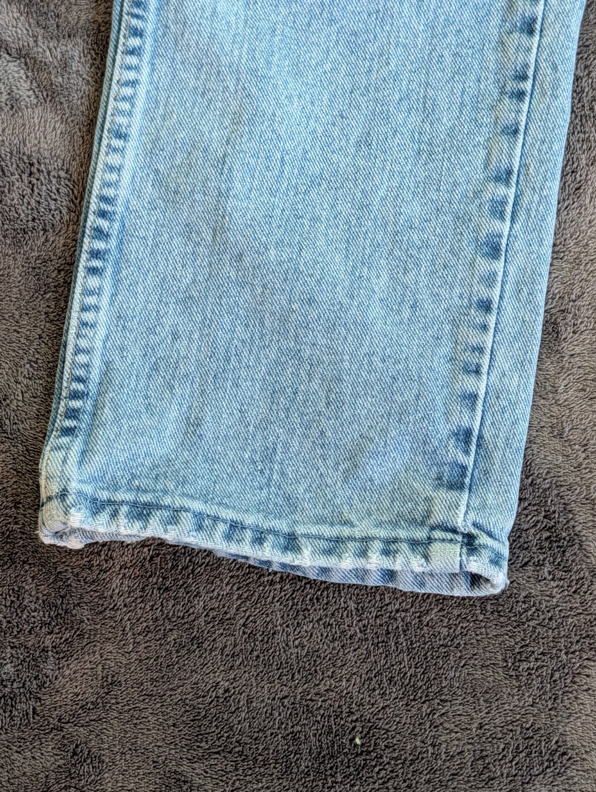 Vintage 90s Era Wrangler Light Wash Jeans: No Back Pockets!