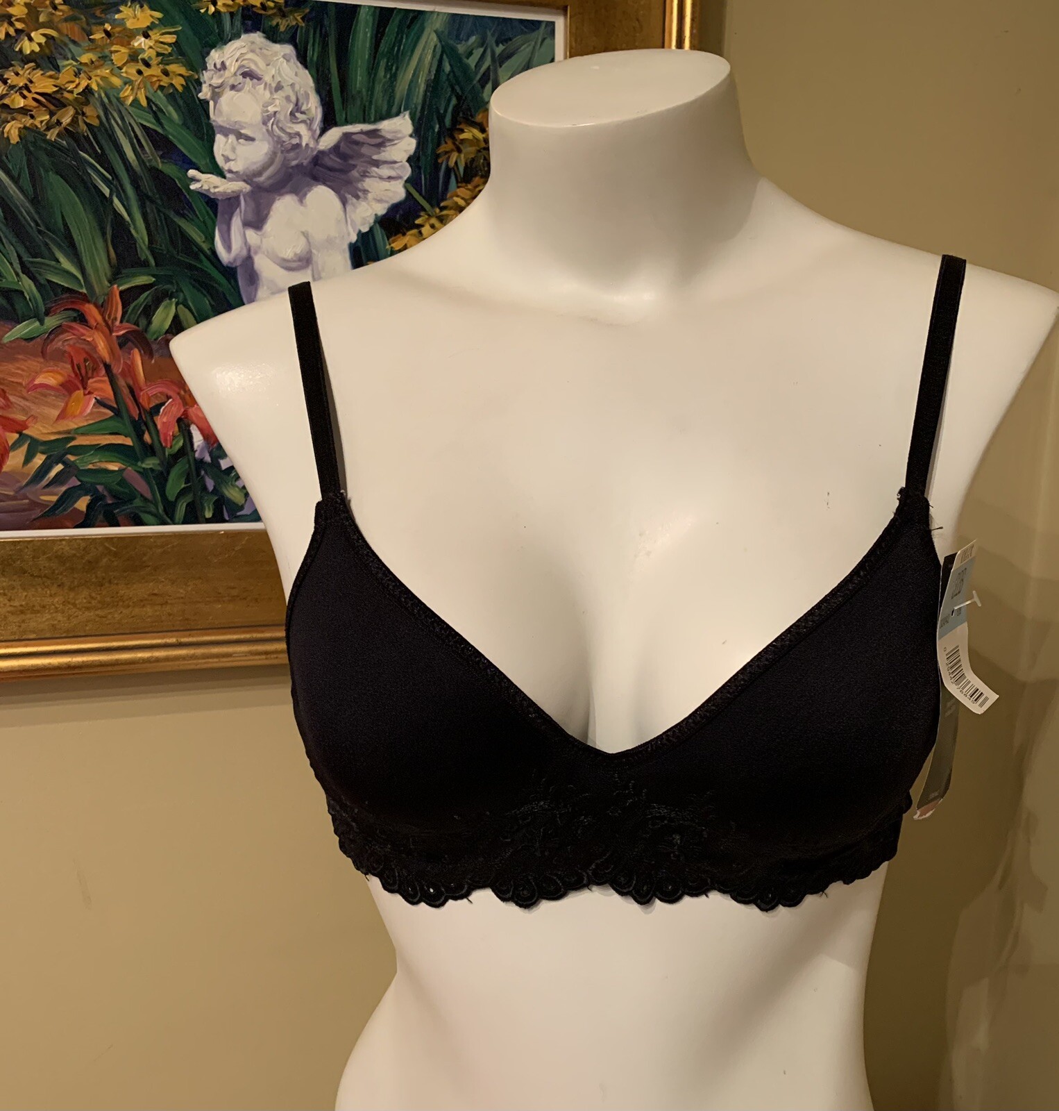 VINTAGE OLGA ~ BLACK SATIN SIMPLY PERFECT EMBROIDERED UNDERWIRE BRA ~ SIZE 32B