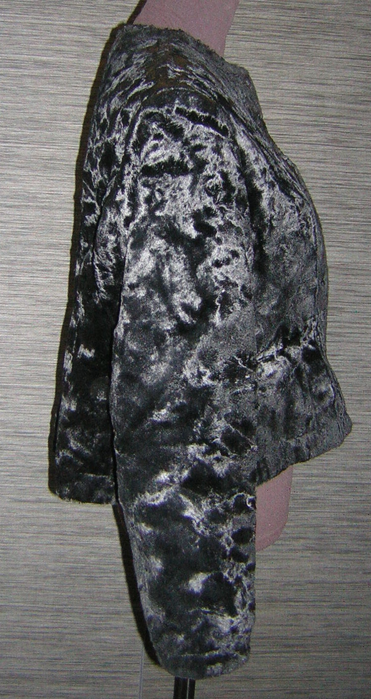 VINTAGE ANTIQUE CZECH WOMENS WINTER PEASANT FOLK COSTUME FUR JACKET MORAVIAN