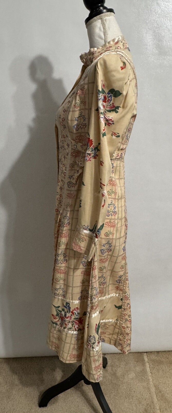 Vintage Ragtime Size 9 Tan Floral Short Sleeve Dress Button Side Tie