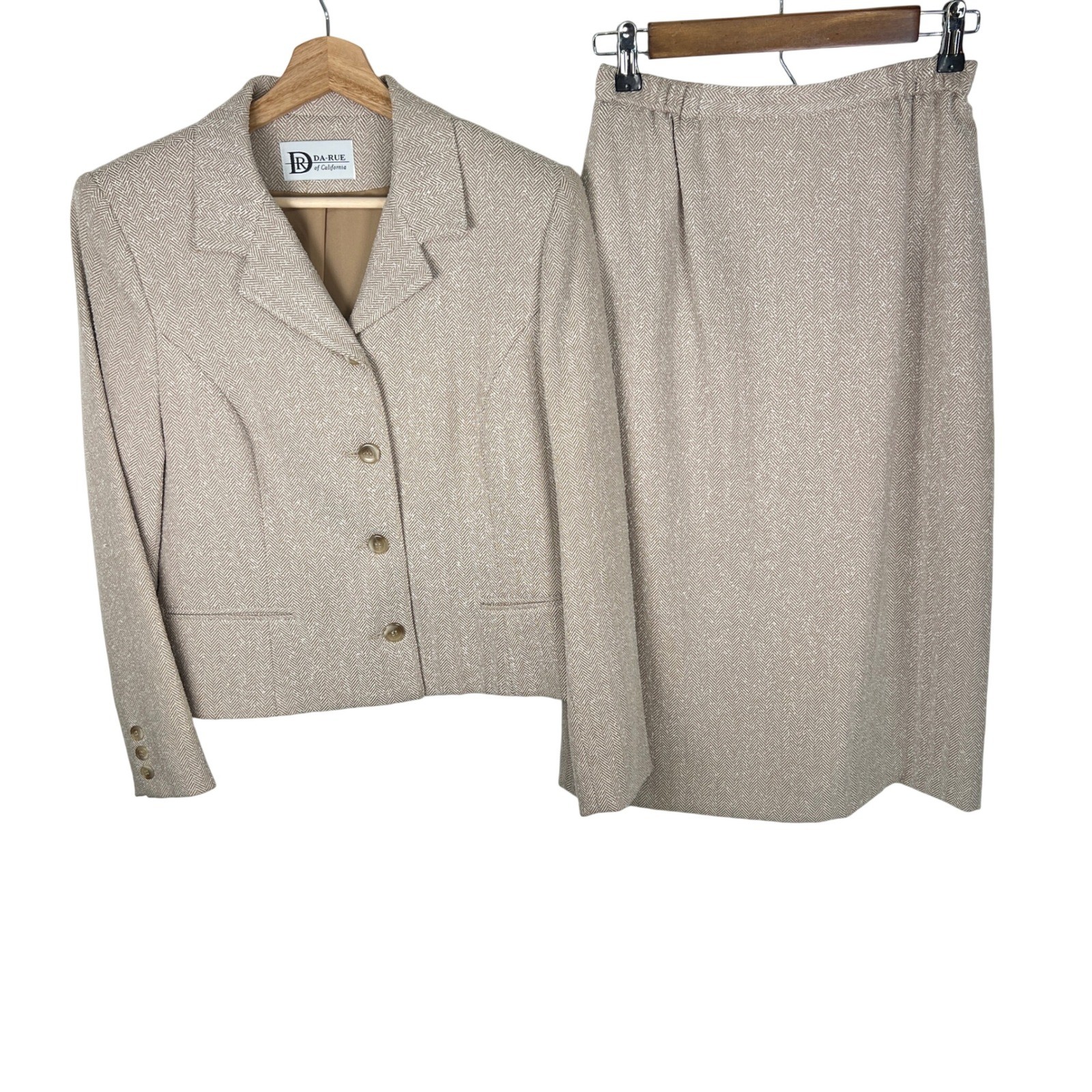 Da-Rue of California Vintage Herringbone Skirt Suit Tan White Size 6 Made in USA