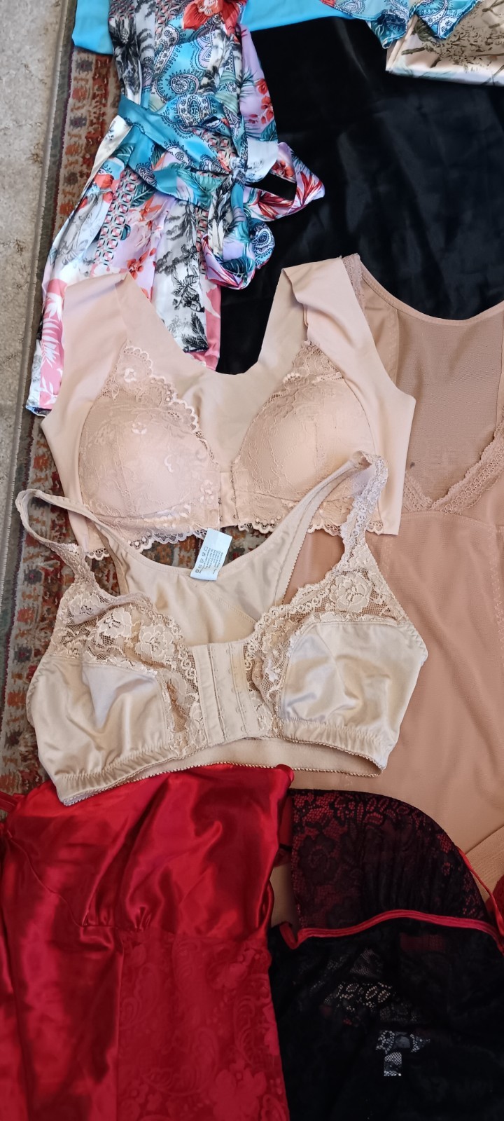 Large Lingerie Lot Some Vintage Various Sizes Brands 21 Pieces