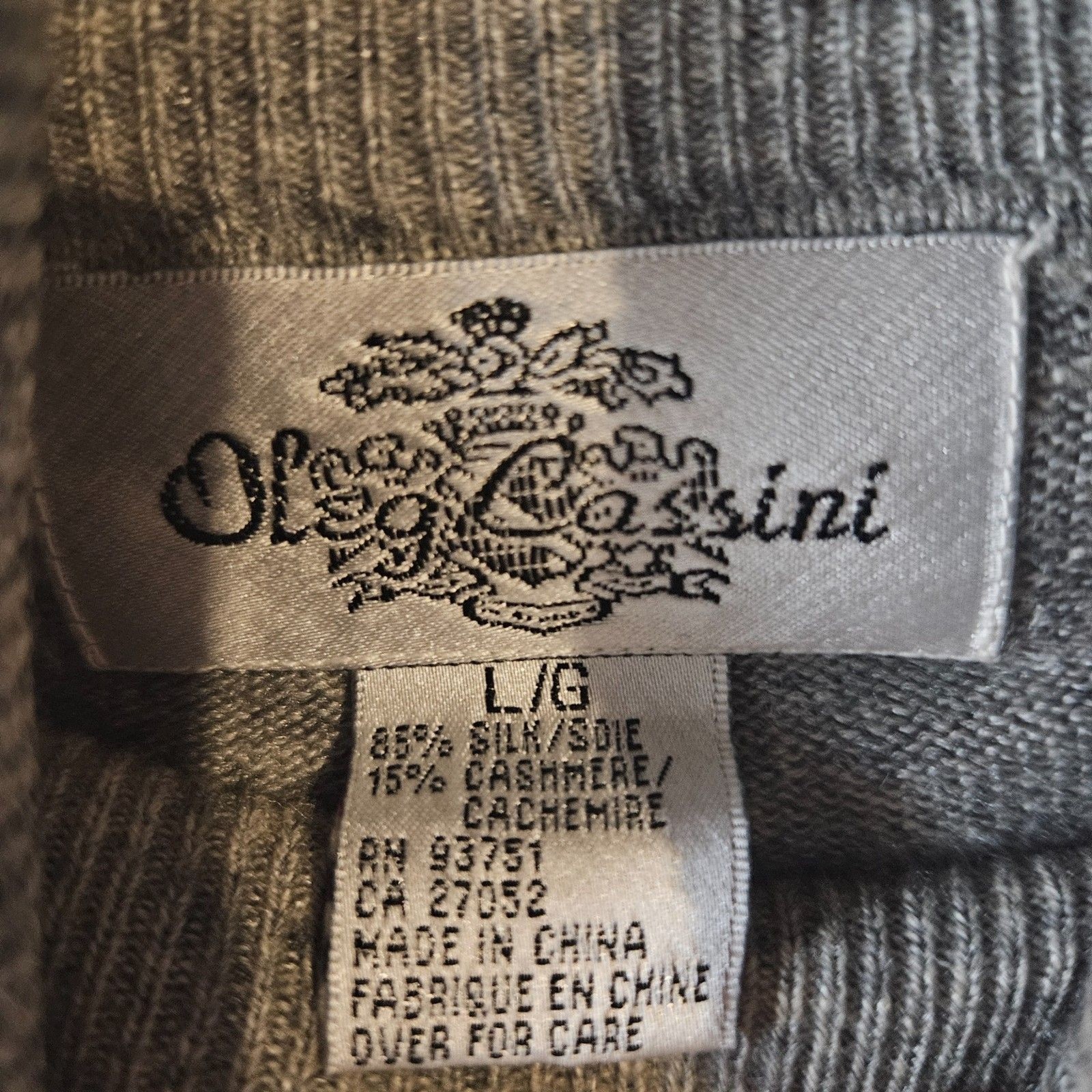 VTG Oleg Cassini Silk Cashmere Turtle Neck Fine Knit Sweater Modern Medium