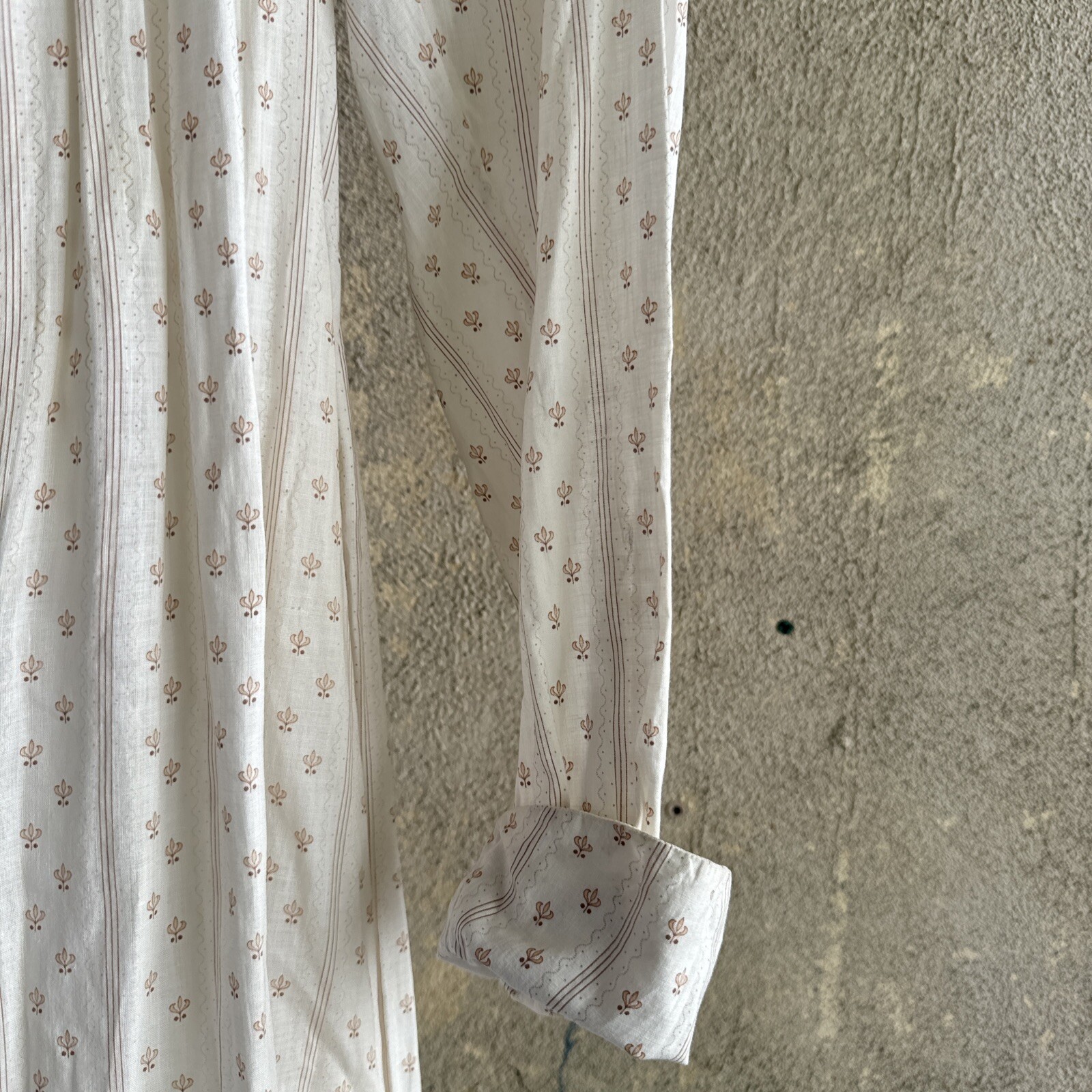 Antique Victorian White & Pink Calico Print Cotton Dress Mother of Pearl Vintage