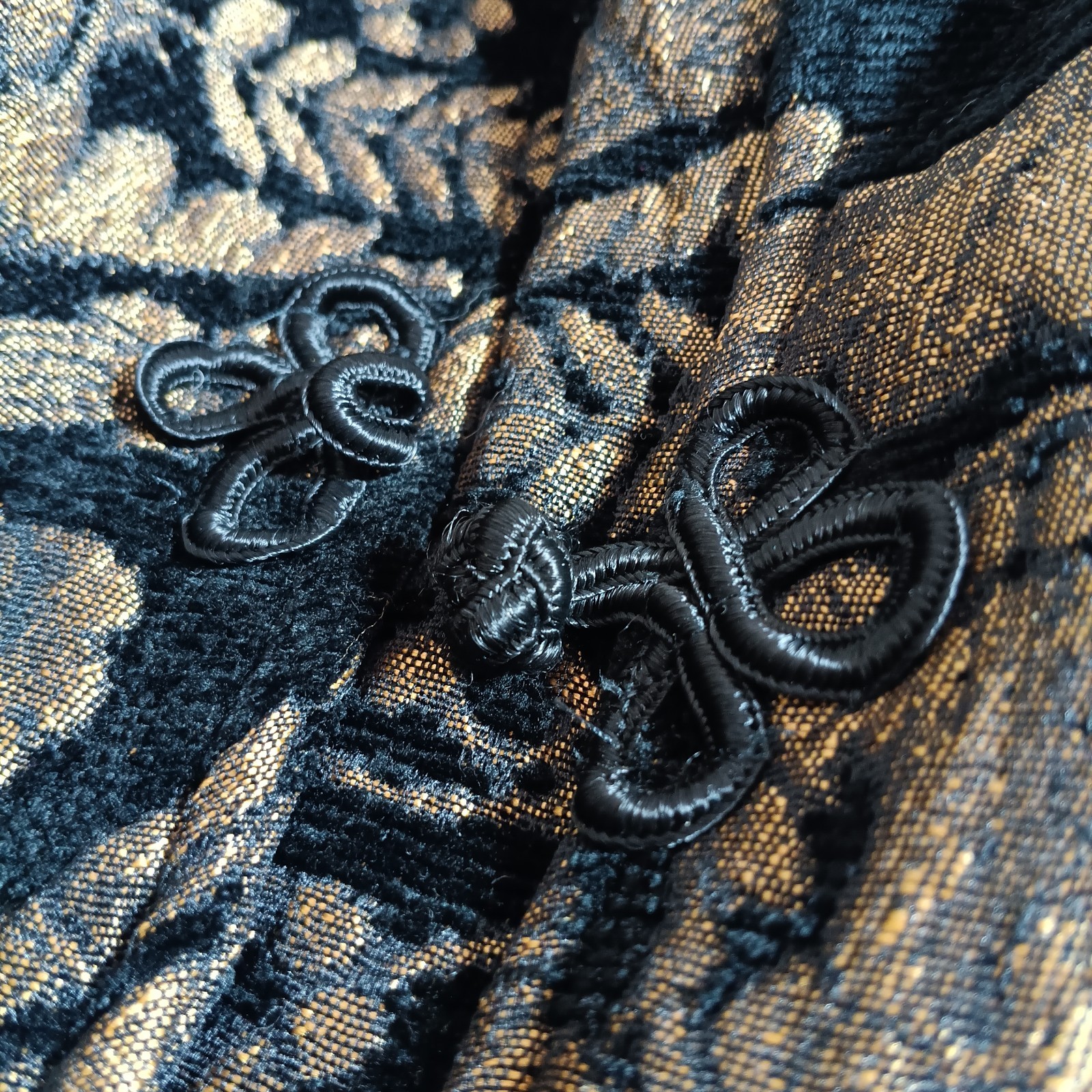 Baroque Rococo Style Y2K BROCADE Jacket M black Gold Floral Ornate Luxous Vtg