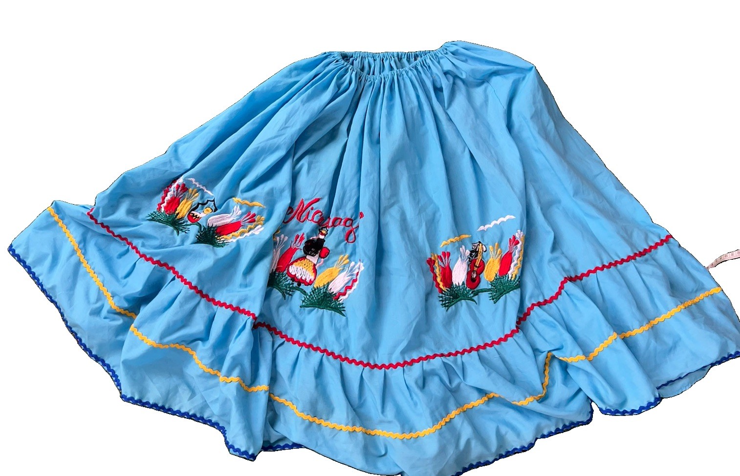 Vintage Nicaragua 1960s Circle / Festival Embroidered skirt
