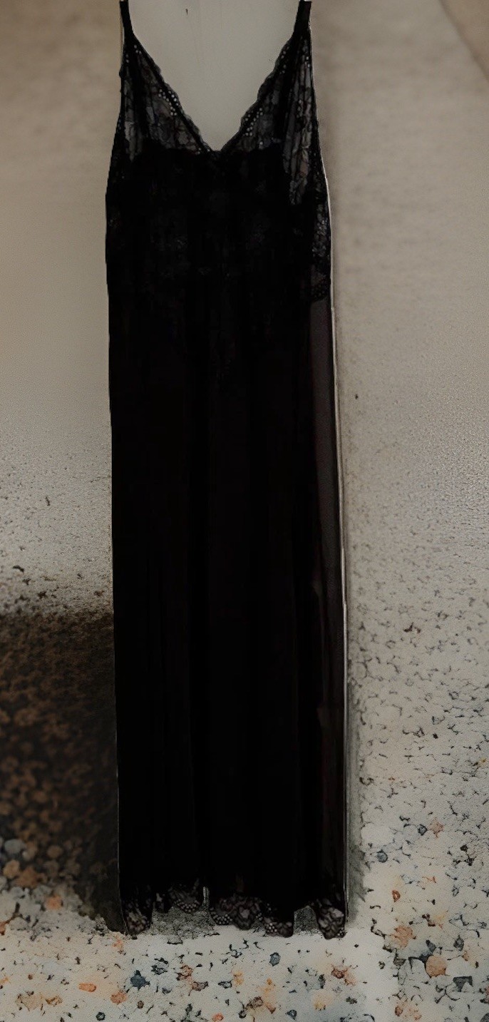 Vintage AdvidLove Womens Black Sheer Lace Long NightGown Slit Front Size 18W